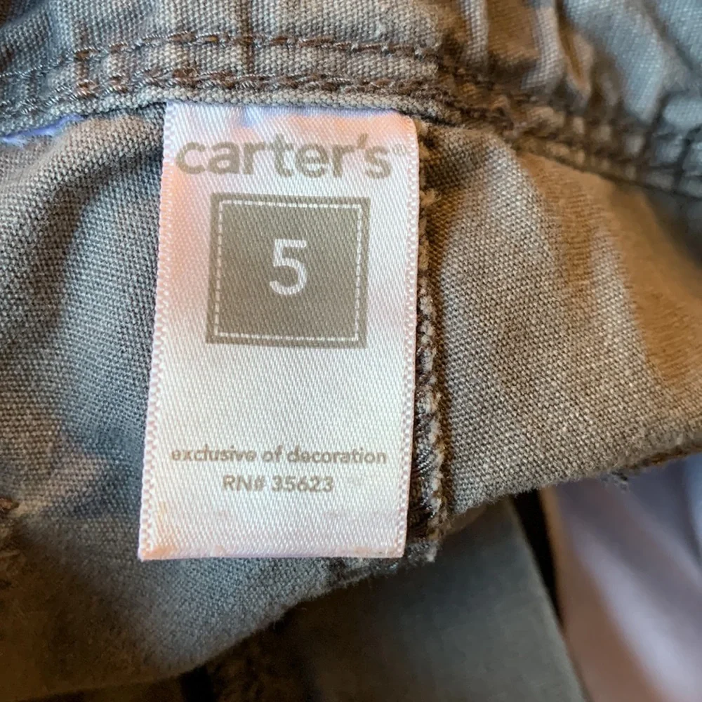 Carter’s boys 5 gray woven cargo 4 pockets button zip lightweight rip on back